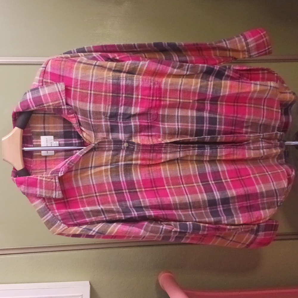 AMERICAN EAGLE PLAID FLANNEL SHIRT